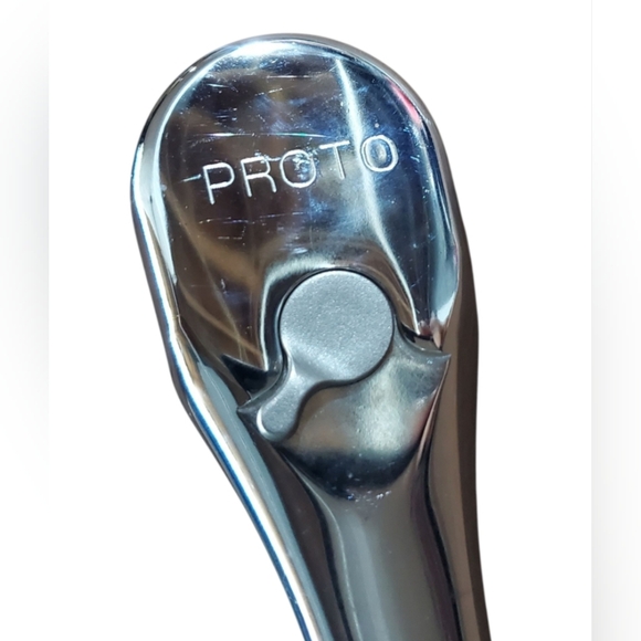 Silver Wrench‎ - Picture 6 of 10